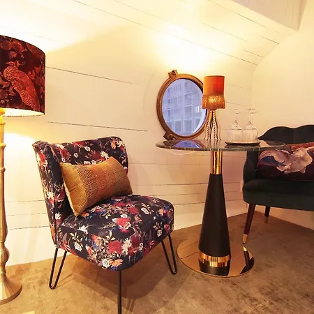 Najade Eco Houseboat 4* Amsterdam