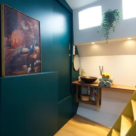 Casa de hóspedes Najade Eco Houseboat 4*