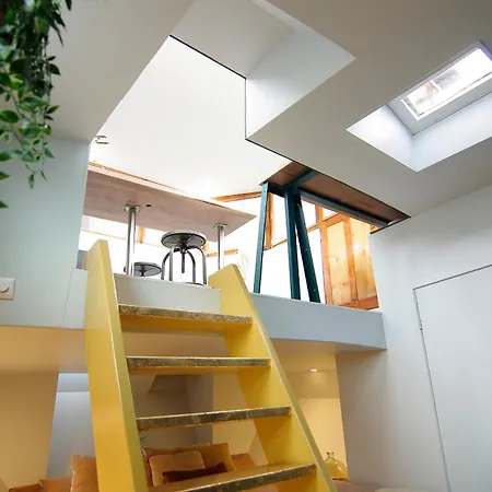 Najade Eco Houseboat *