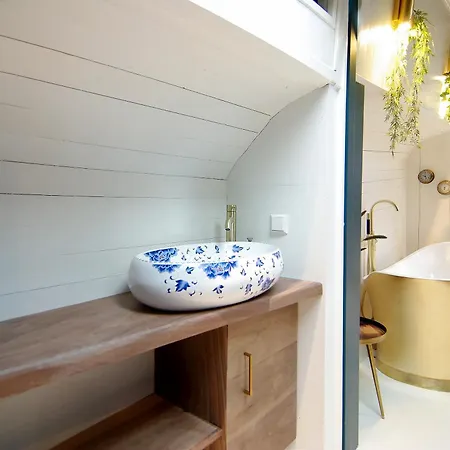 Najade Eco Houseboat