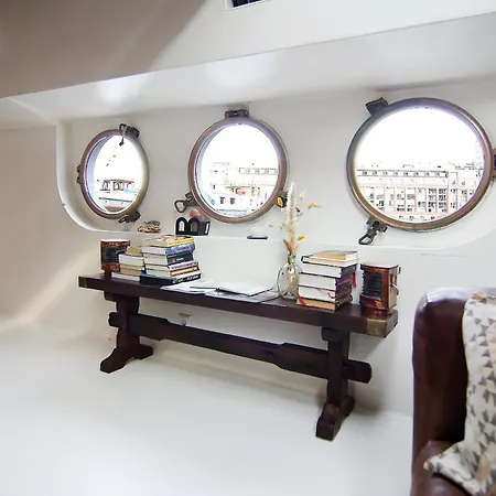 Pensión Najade Eco Houseboat 4*