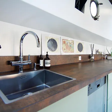 Najade Eco Houseboat 4* Ámsterdam