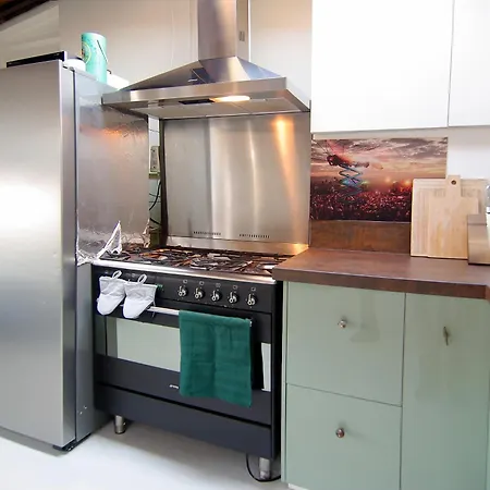 Najade Eco Houseboat Casa de hóspedes 4*