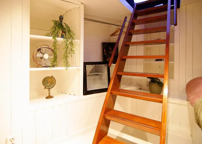 Najade Eco Houseboat