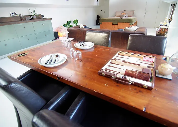 Najade Eco Houseboat Gasthuis 4*