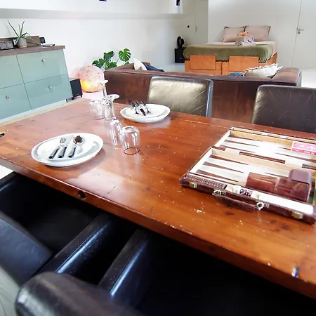 Najade Eco Houseboat بيت ضيافة 3*